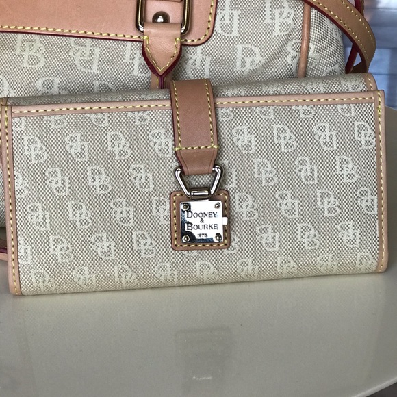 Authentic Dooney and Bourke Purse & Wallet - Picture 2 of 8